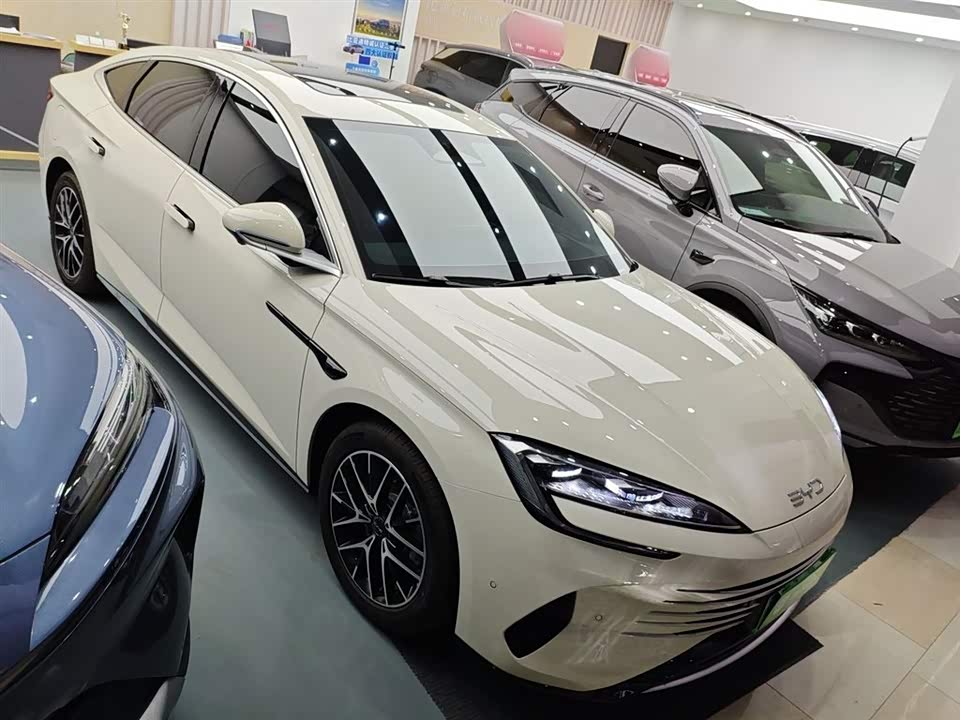 BYD Seal 07 DM-i