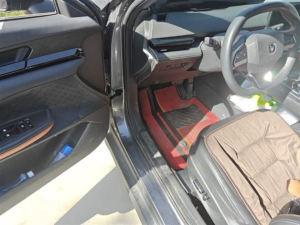 Changan UNI-V Smart iDD