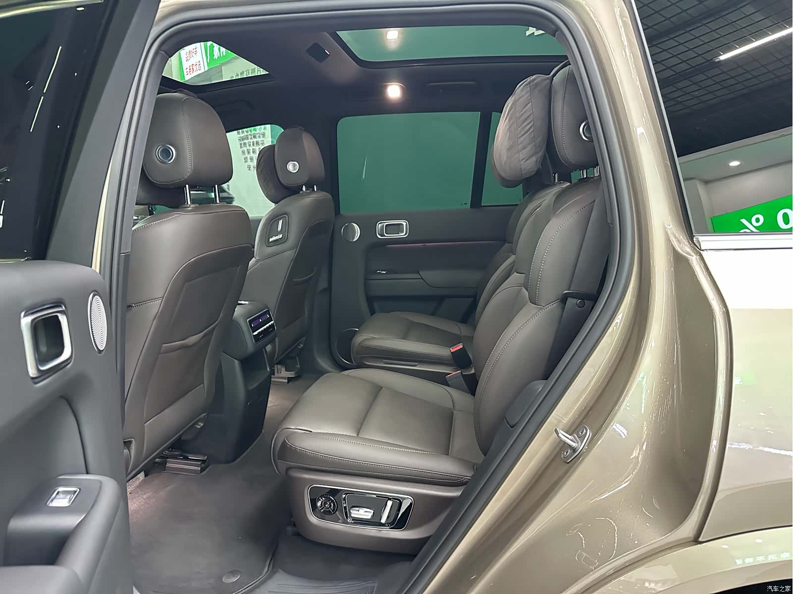 Li Auto L8, 2023 4