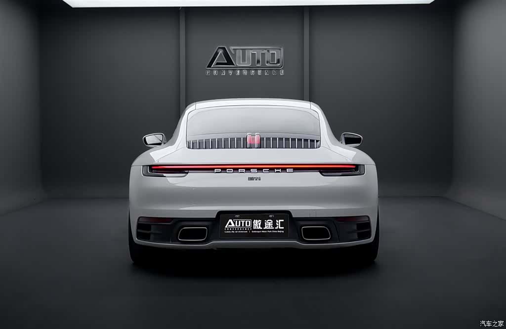 Porsche 911, 2023 4