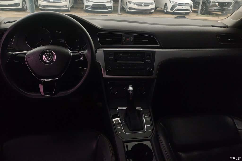 Volkswagen Lamando, 2017 12
