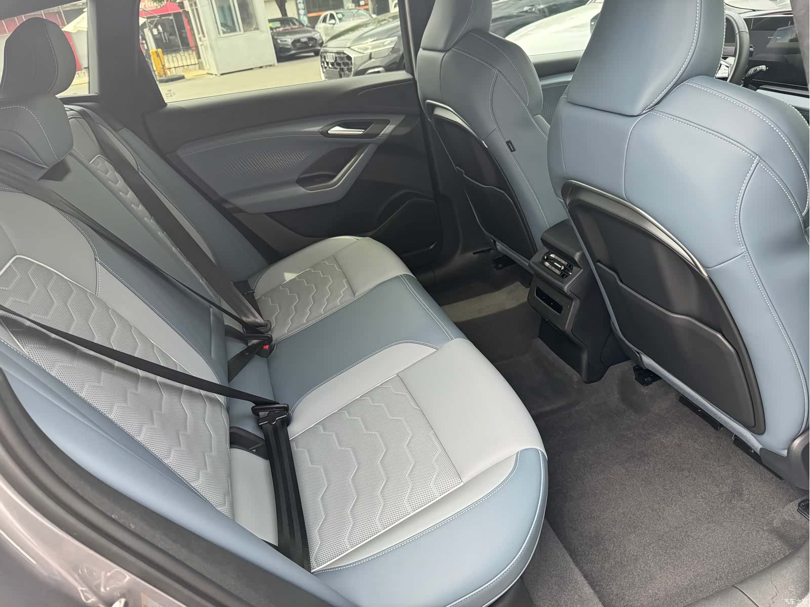 Audi e-tron, 2025 7