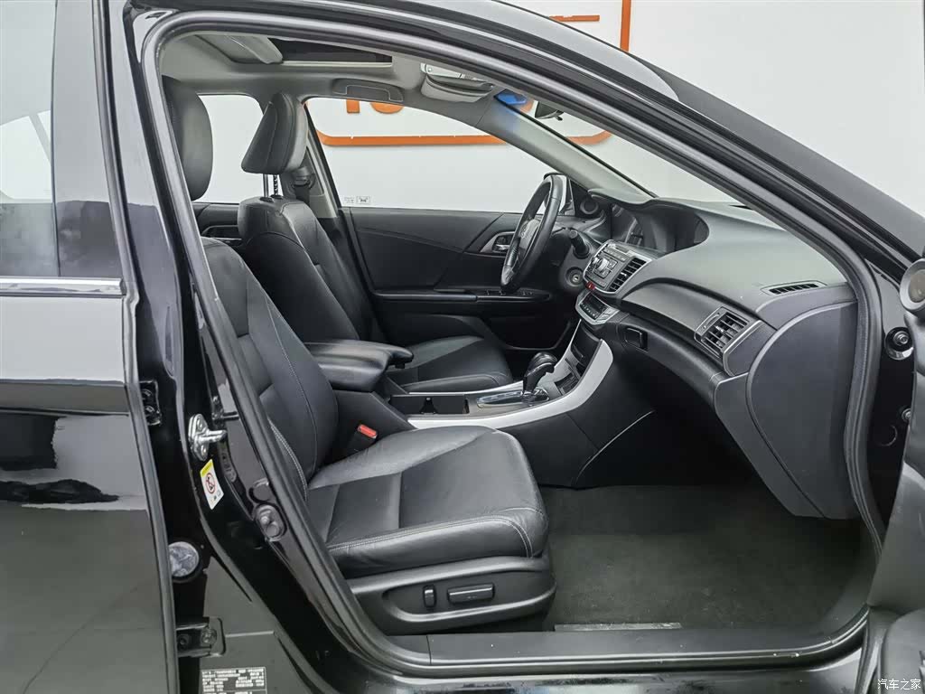Honda Accord, 2014 23