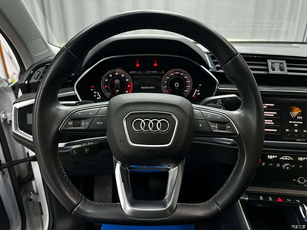 Audi Q3, 2022 13