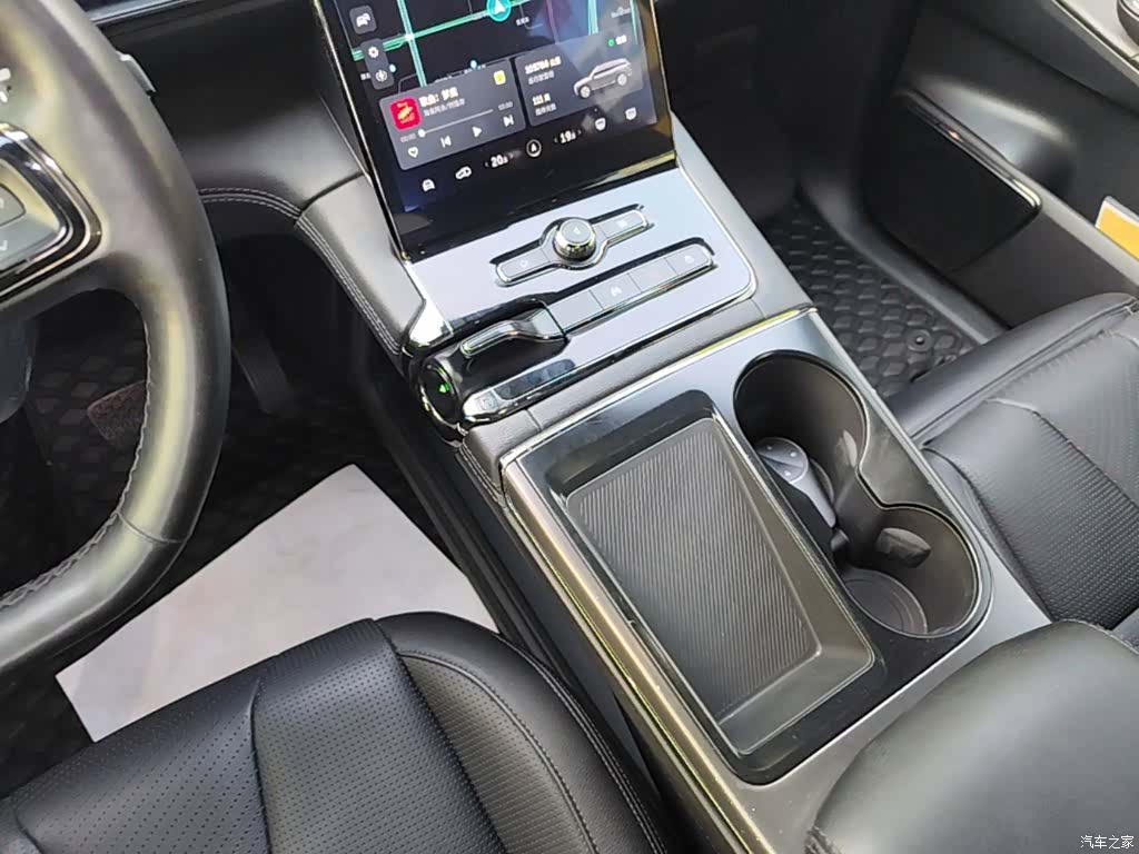 NIO ES8, 2020 14
