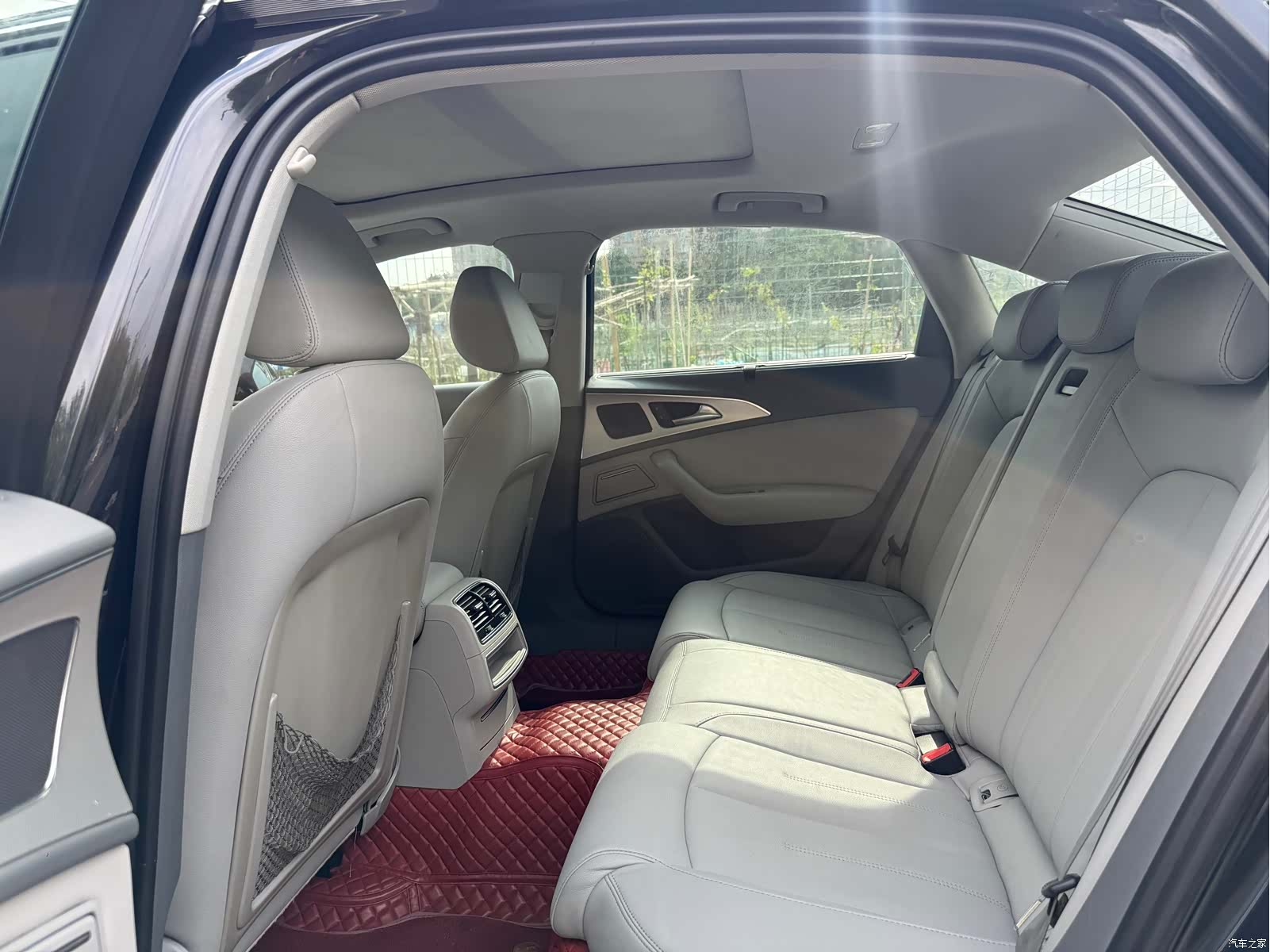 Audi A6L, 2013 15