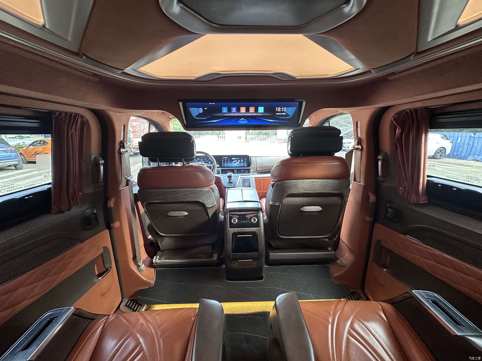 Ford Tourneo, 2023 8