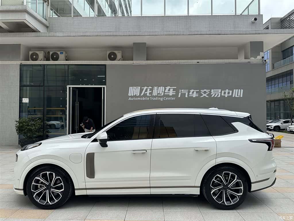 Lynk & Co 02, 2023 все фото