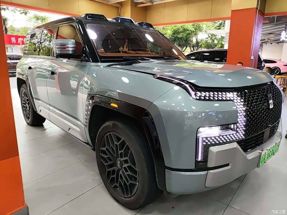Yangwang U8, 2024 6