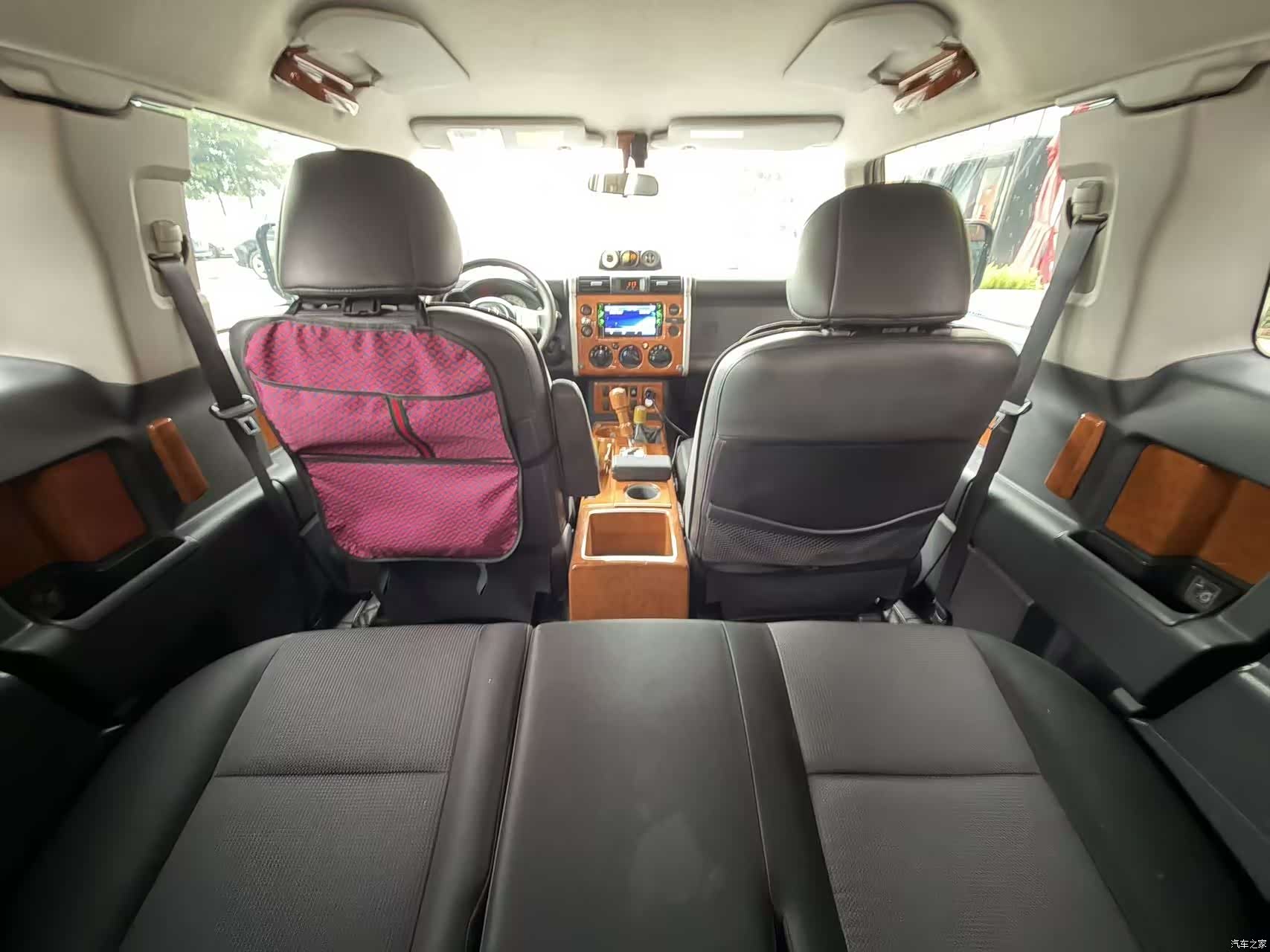 Toyota FJ, 2008 14