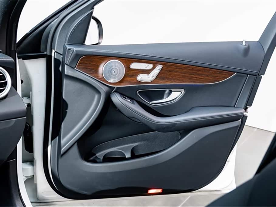 Mercedes-Benz GLC Mercedes-Benz GLC