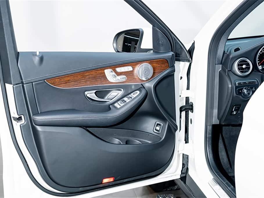 Mercedes-Benz GLC Mercedes-Benz GLC