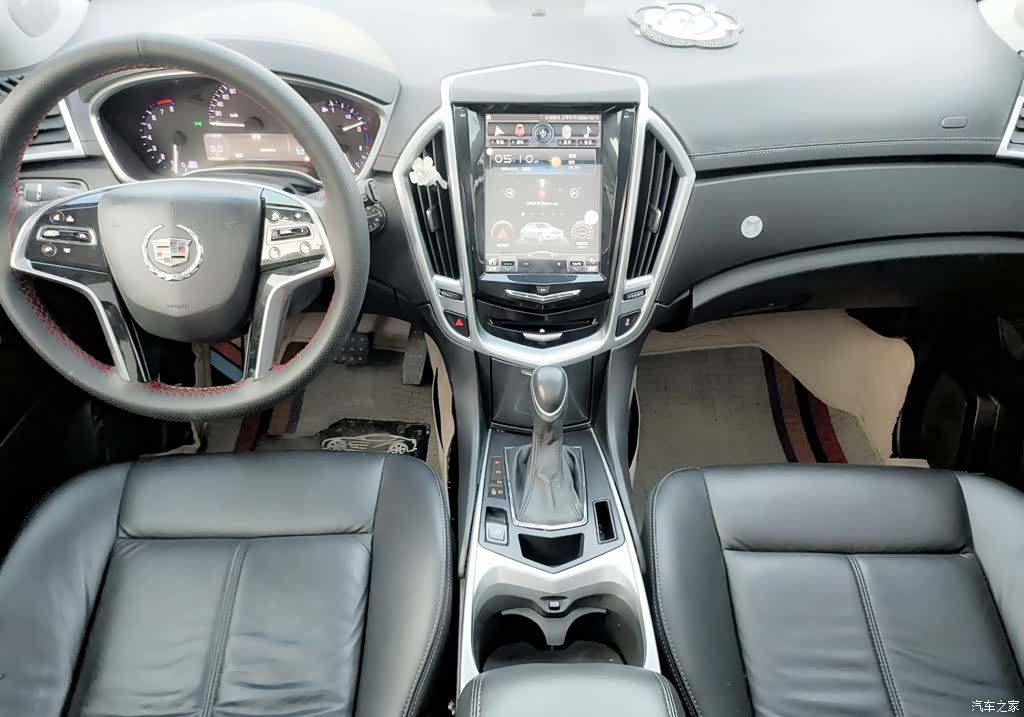 Cadillac SRX, 2013 8