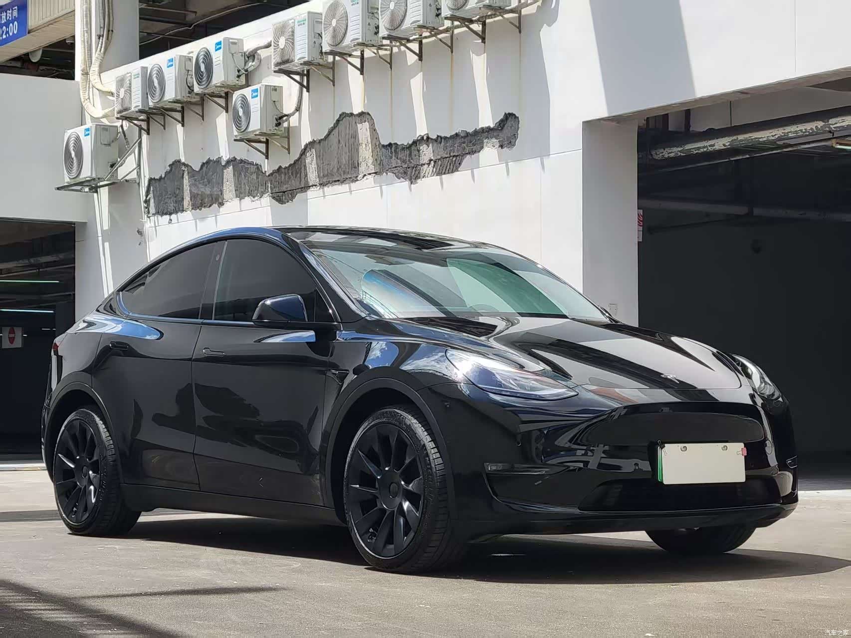 Tesla Model Y, 2023 3
