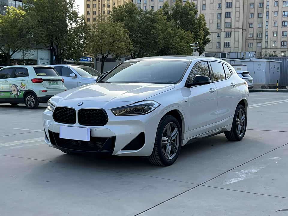 BMW X2