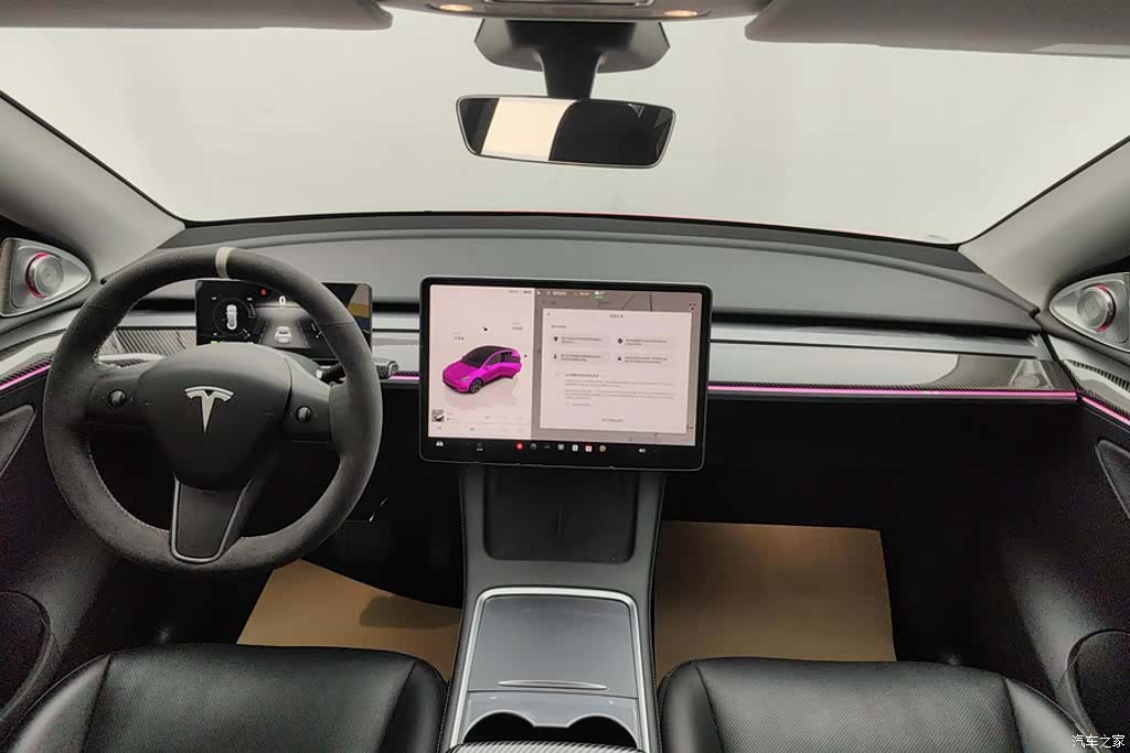 Tesla Model Y, 2024 12