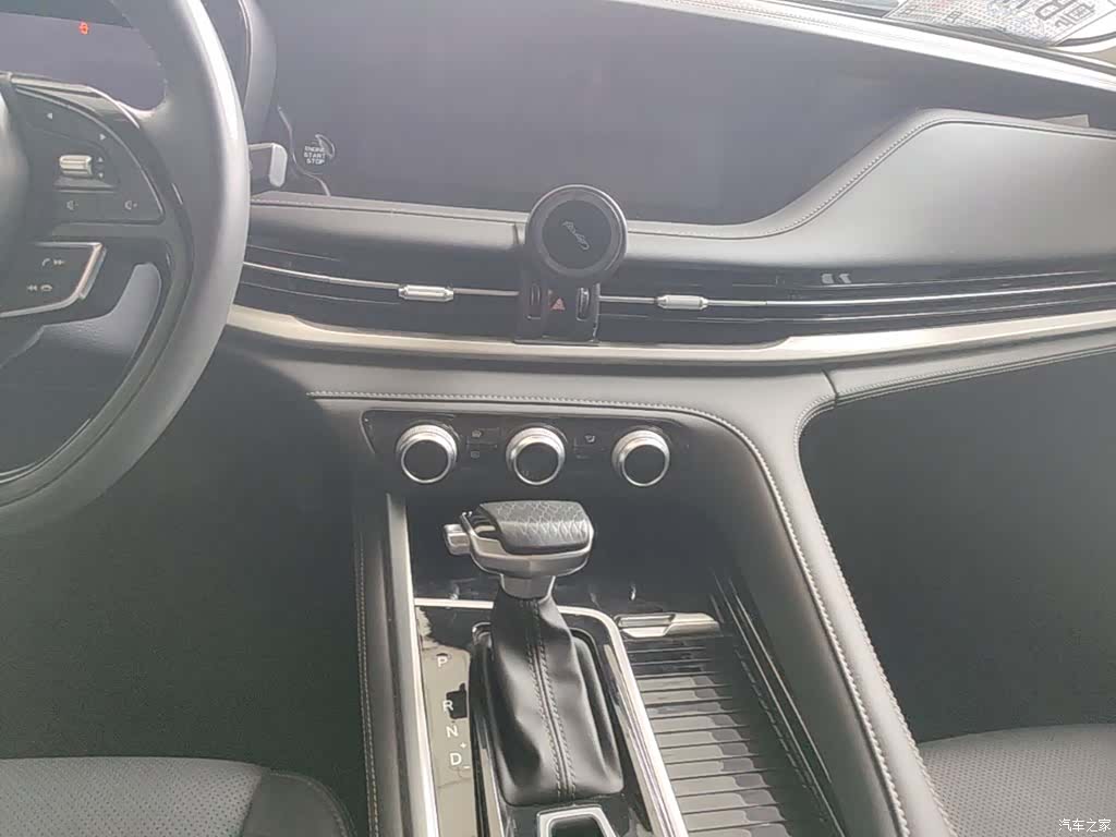 Changan CS95, 2022 13