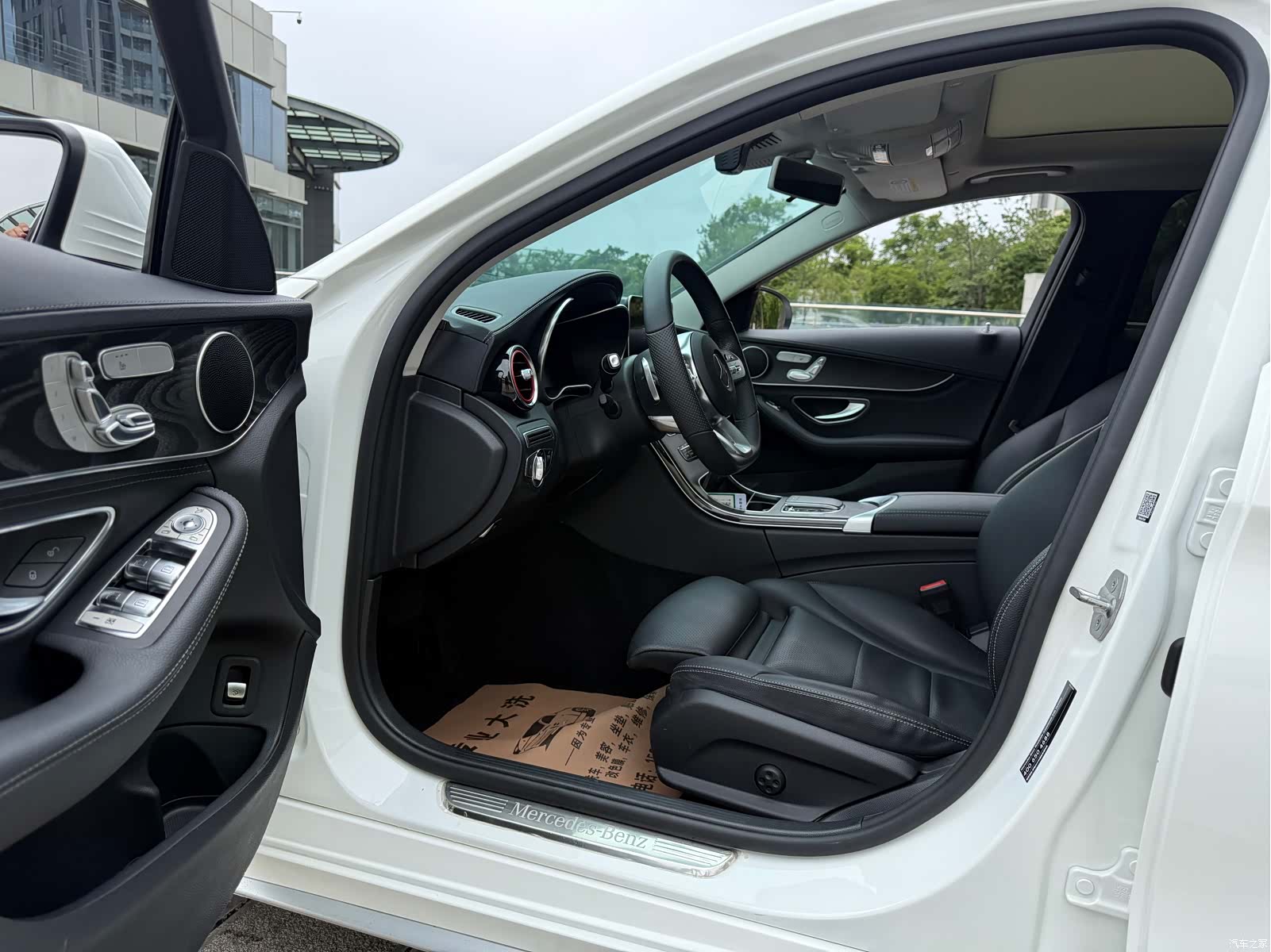Mercedes-Benz C-Class, 2019 4