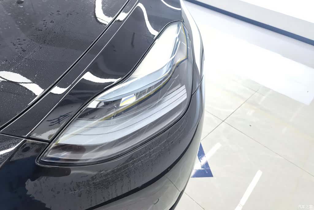 Tesla Model Y, 2022 все фото