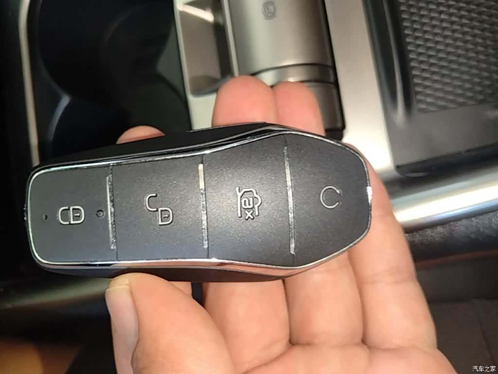 BYD Dolphin, 2022 9