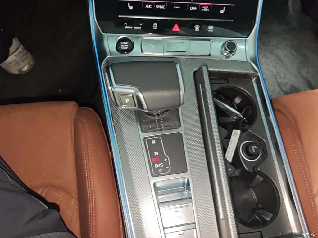 Audi A7L, 2024 21