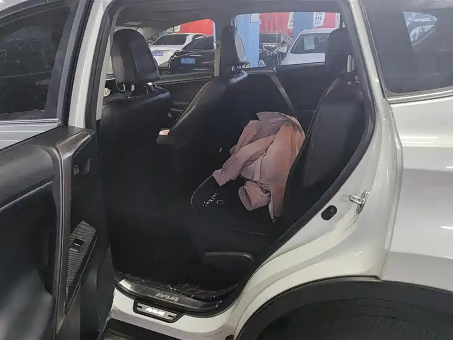 Toyota RAV4 Rongfang