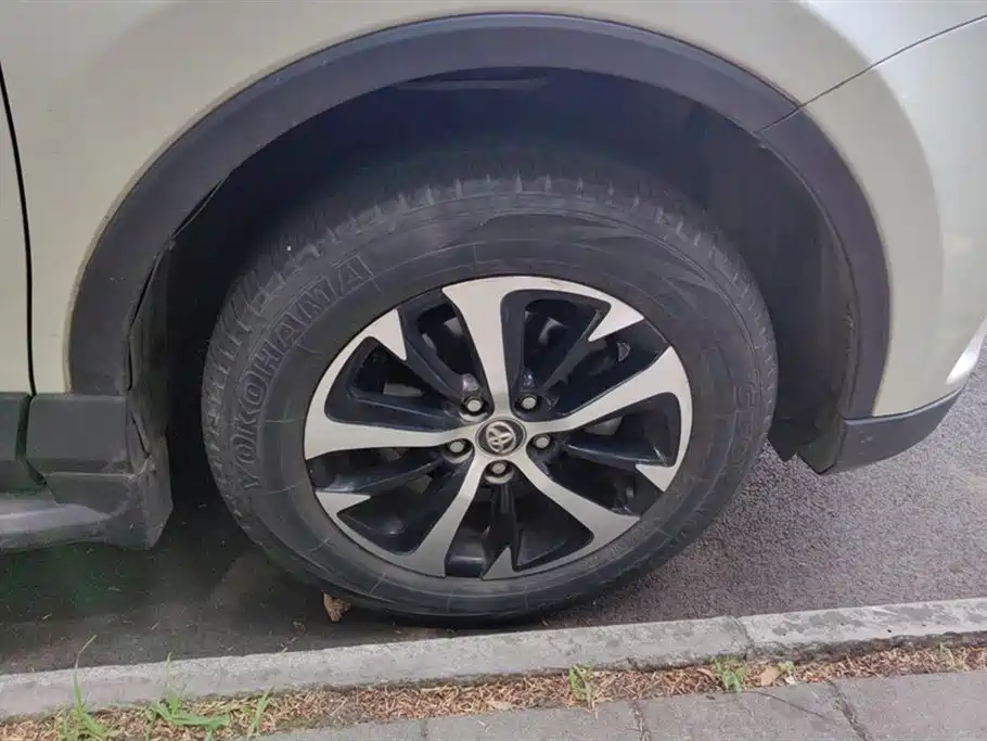 Toyota RAV4 Rongfang