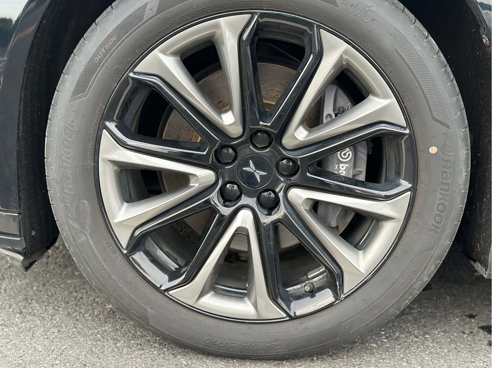 Xpeng P7, 2022 13