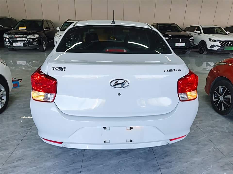 Hyundai Rena