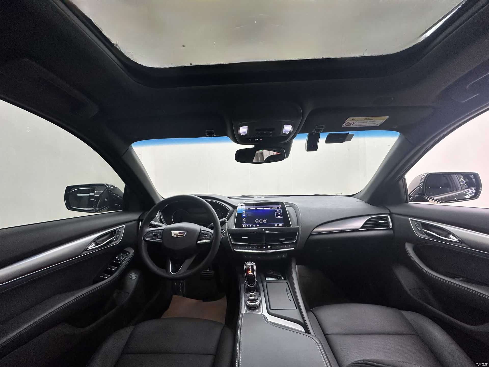 Cadillac CT5, 2022 10