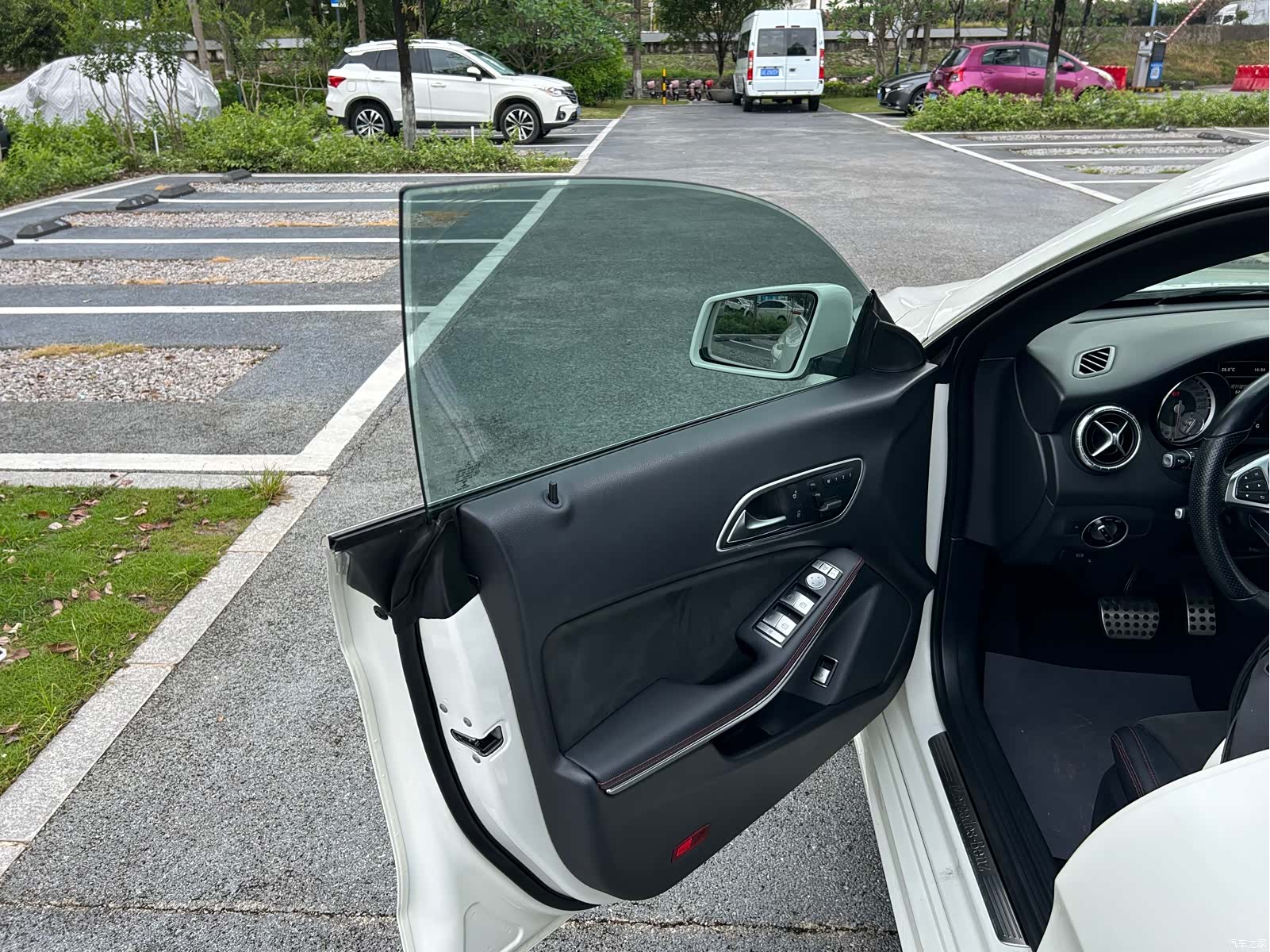 Mercedes-Benz CLA, 2016 29