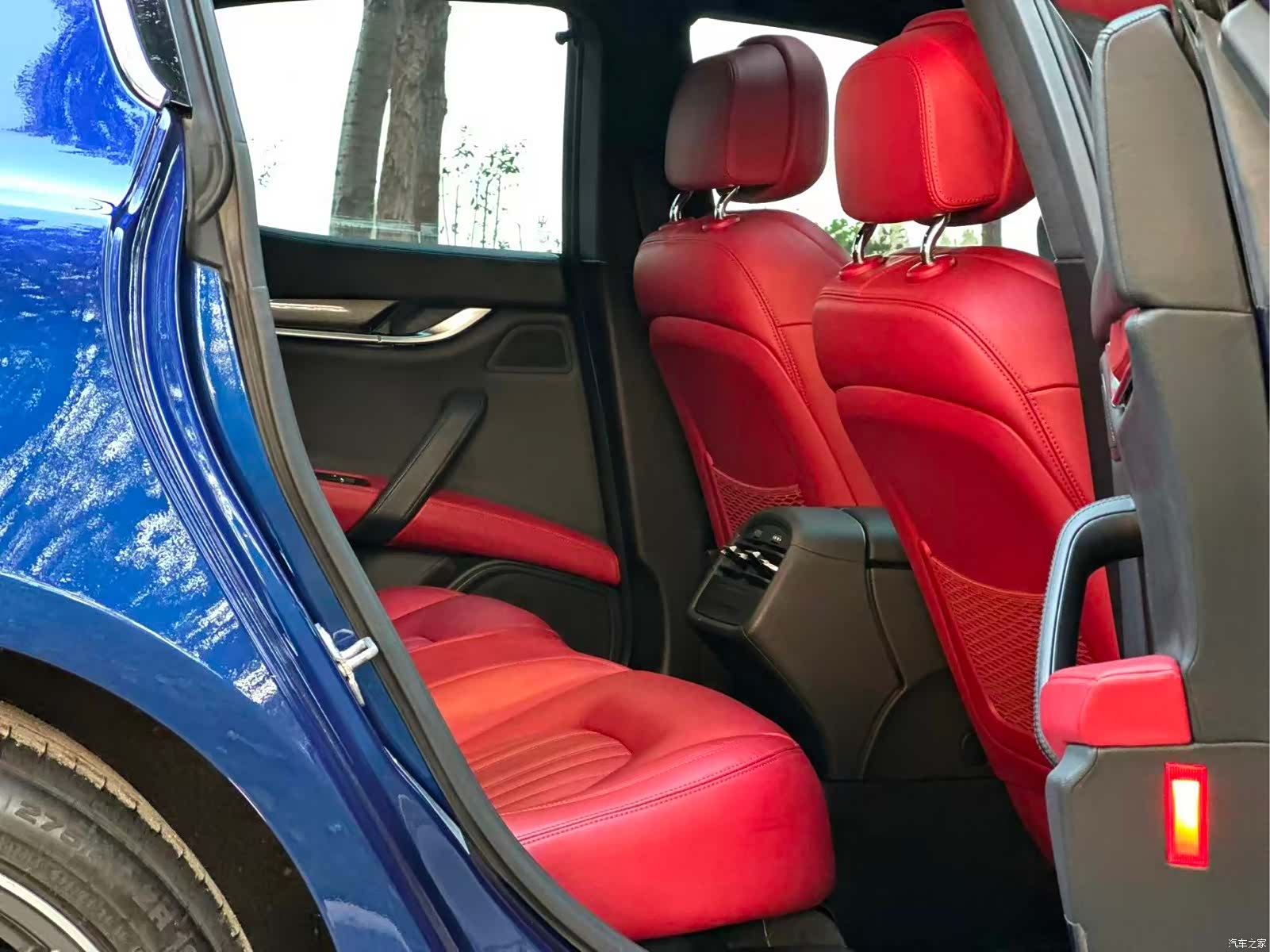 Maserati Ghibli, 2017 12