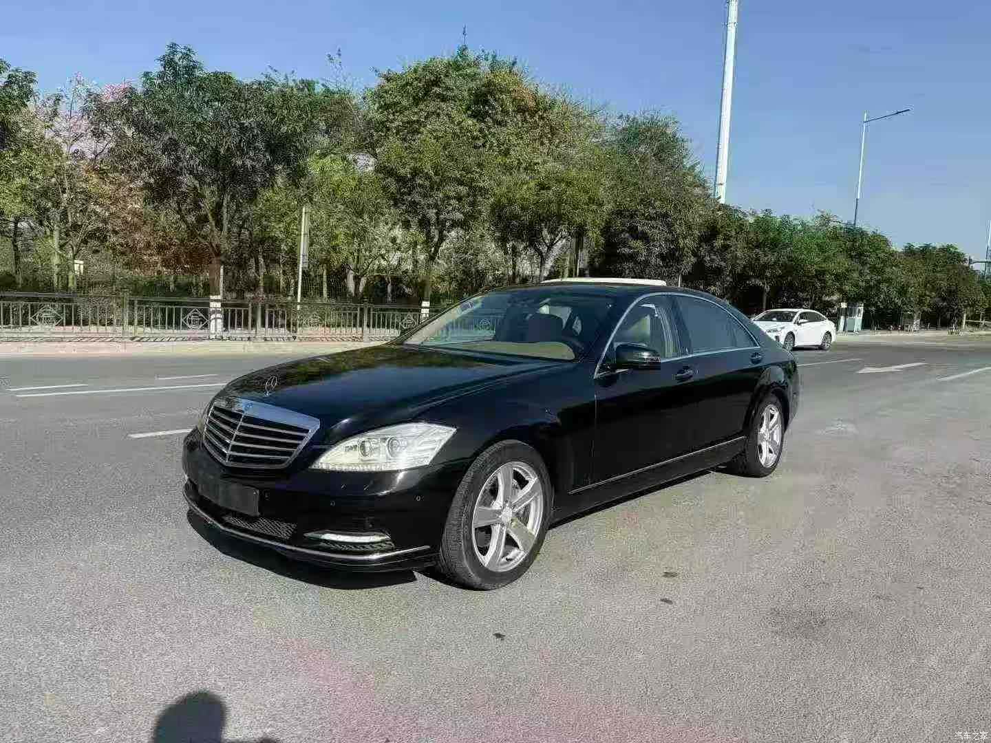 Mercedes-Benz S-Class, 2010 1