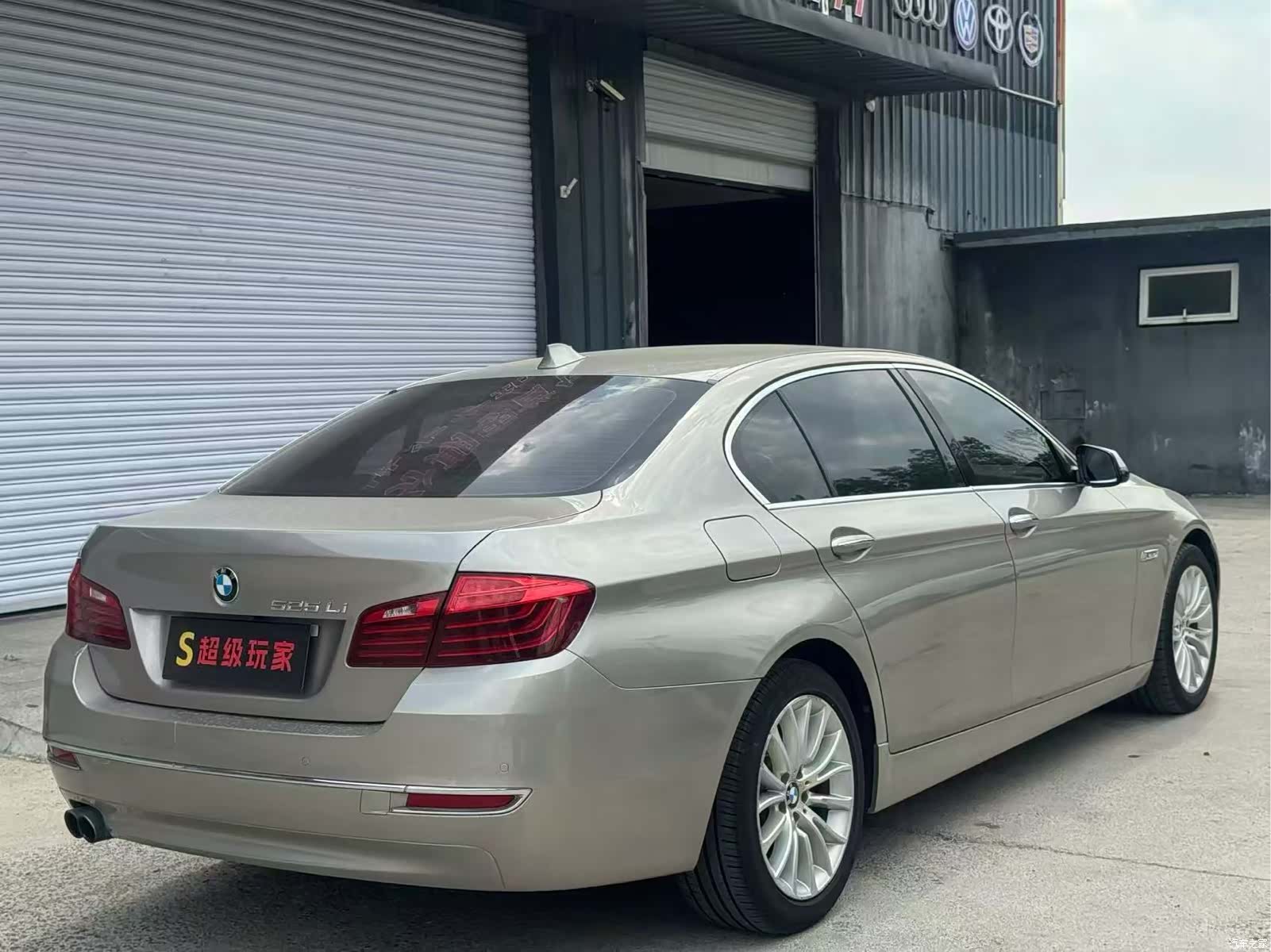 BMW 5 Series, 2016 9