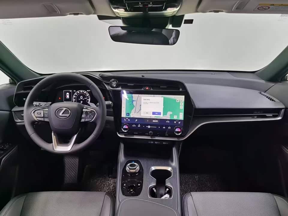Lexus RZ