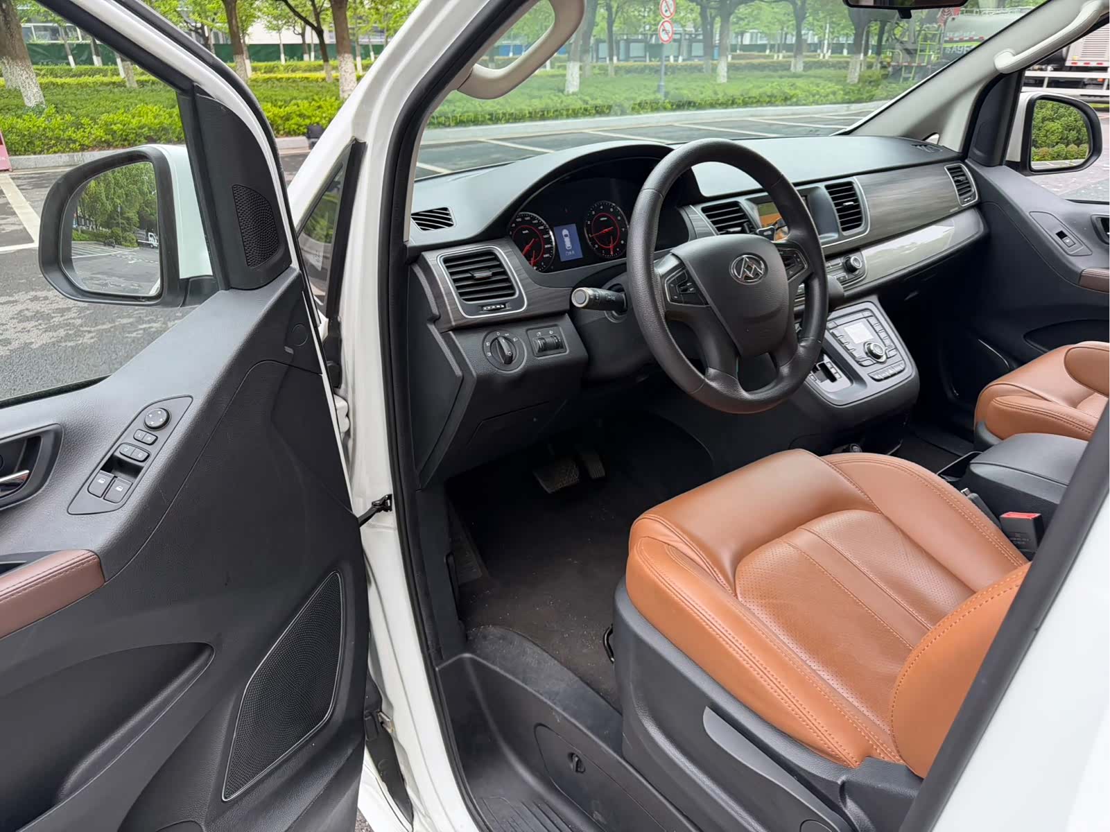 Maxus G10, 2020 11