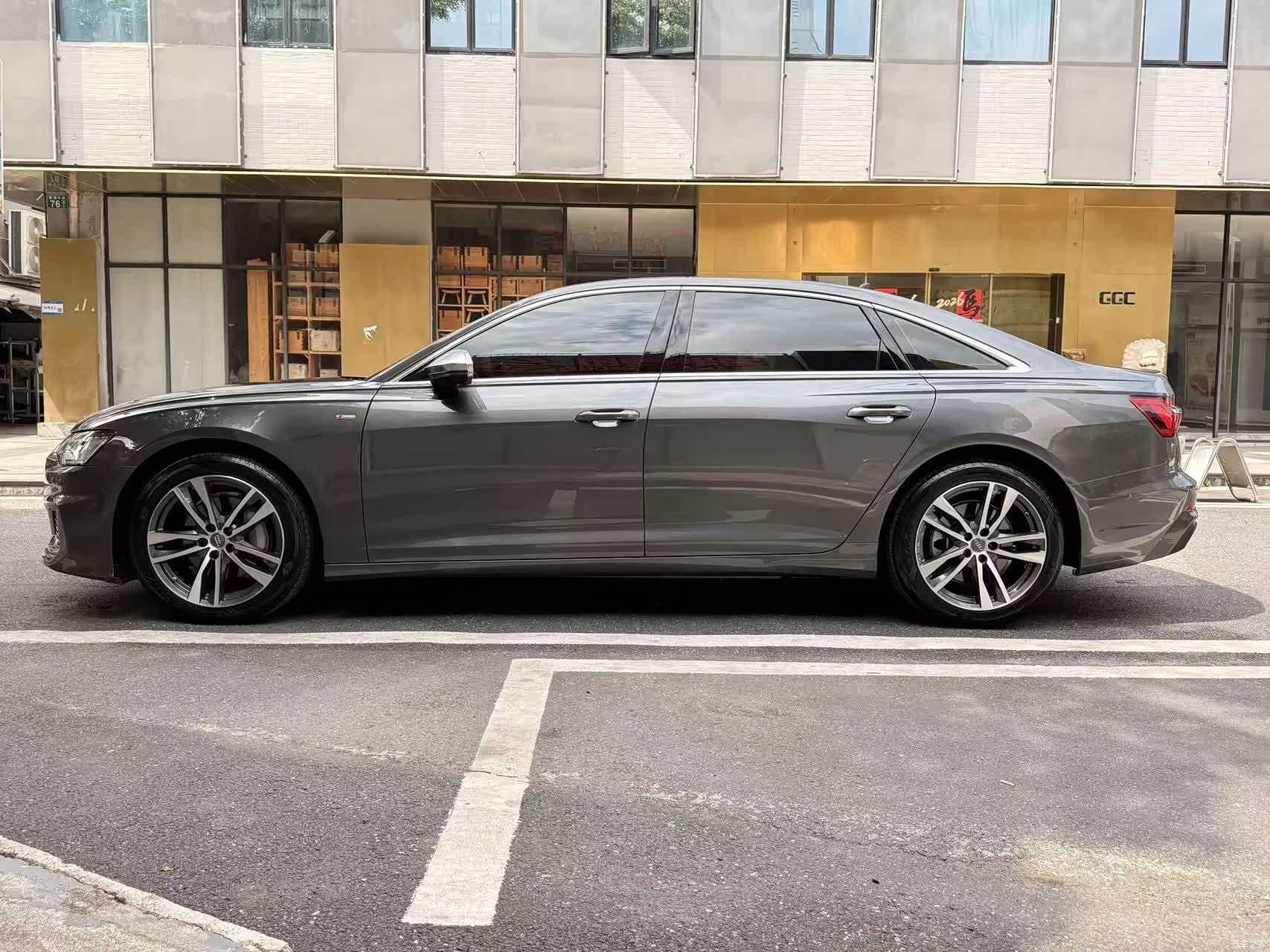 Audi A6L, 2021 6