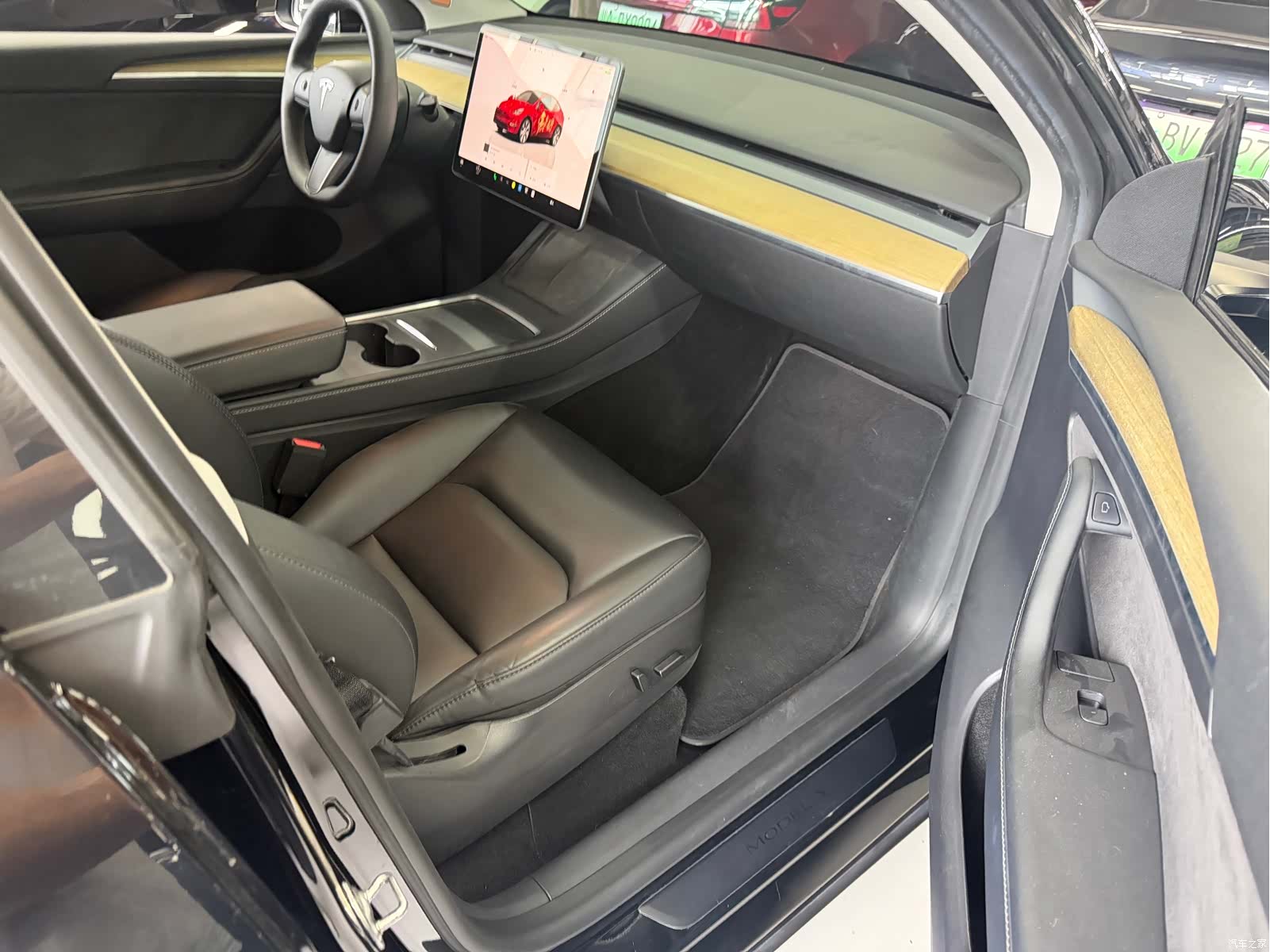 Tesla Model Y, 2023 11