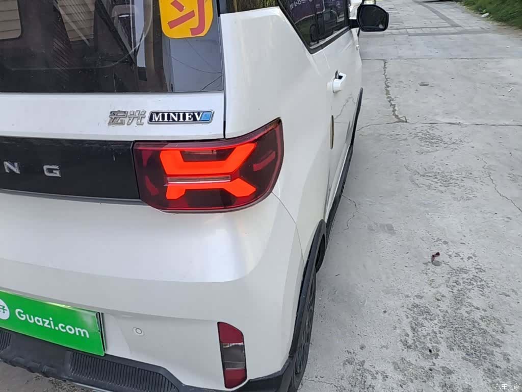 Wuling MINIEV, 2022 8