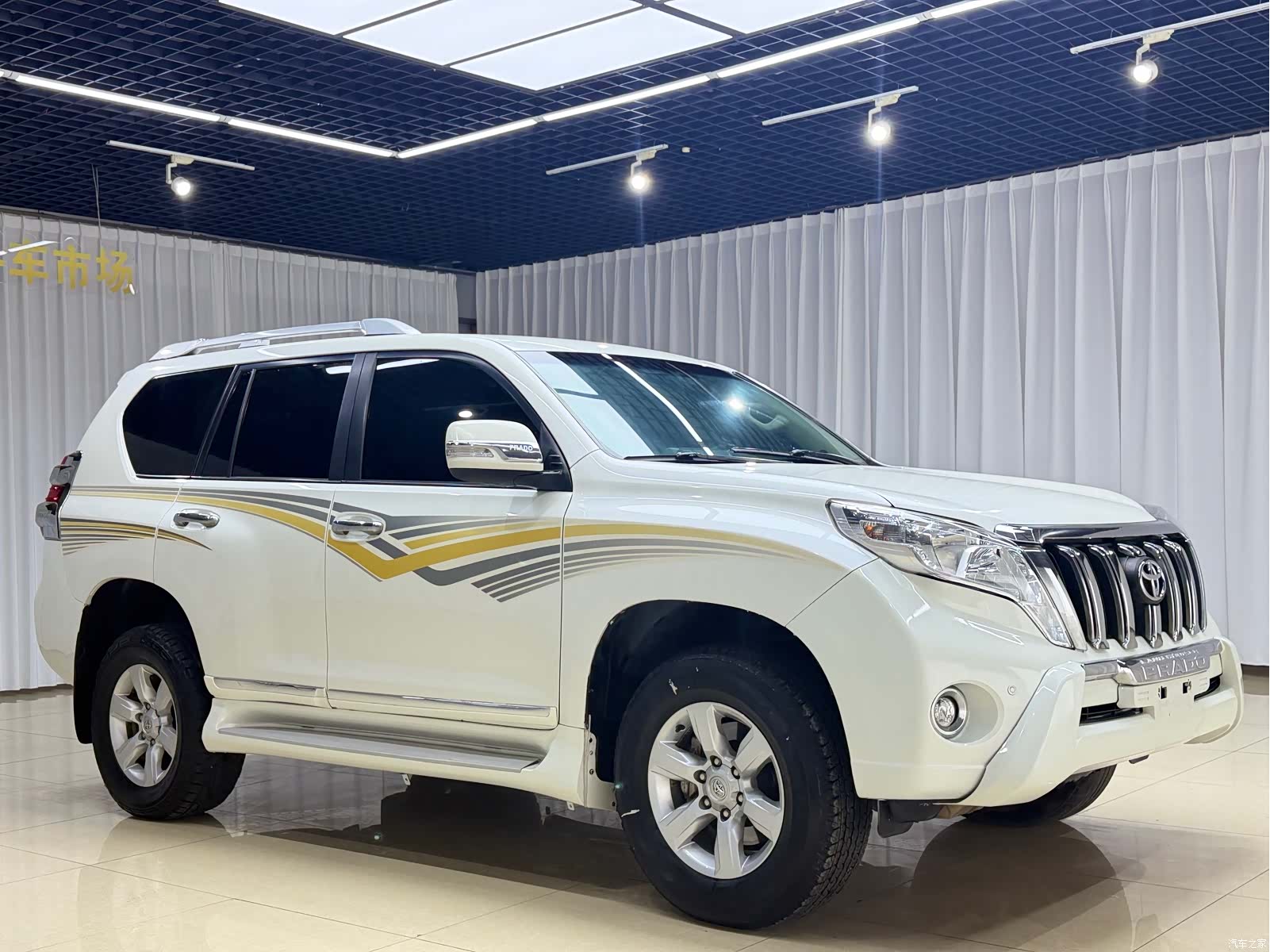 Toyota Prado, 2015 3