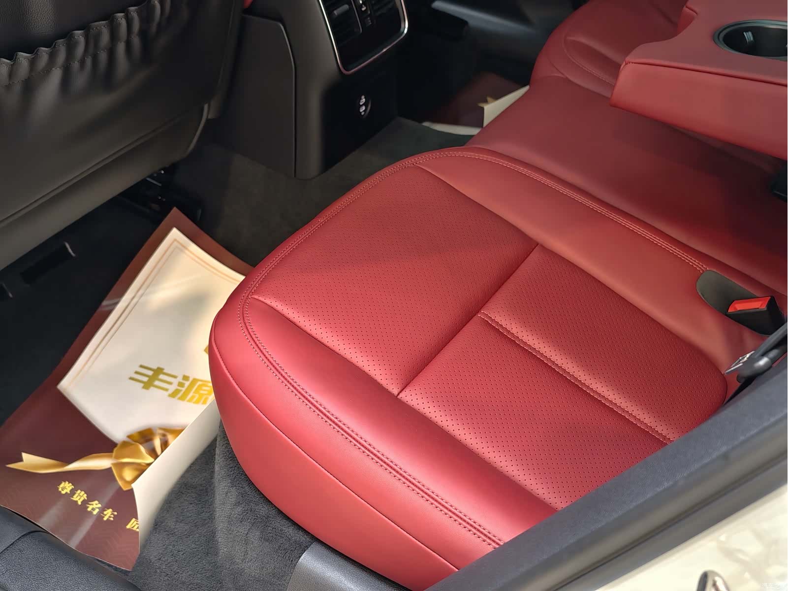 Porsche Macan, 2023 11