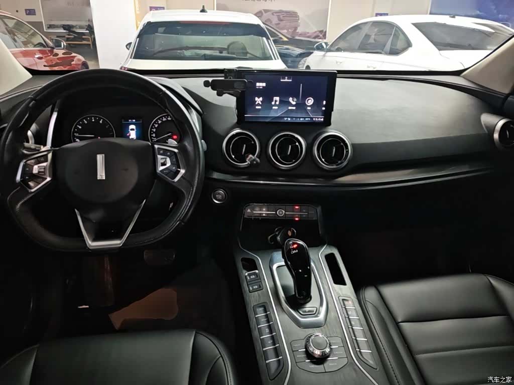 WEY VV5, 2019 10