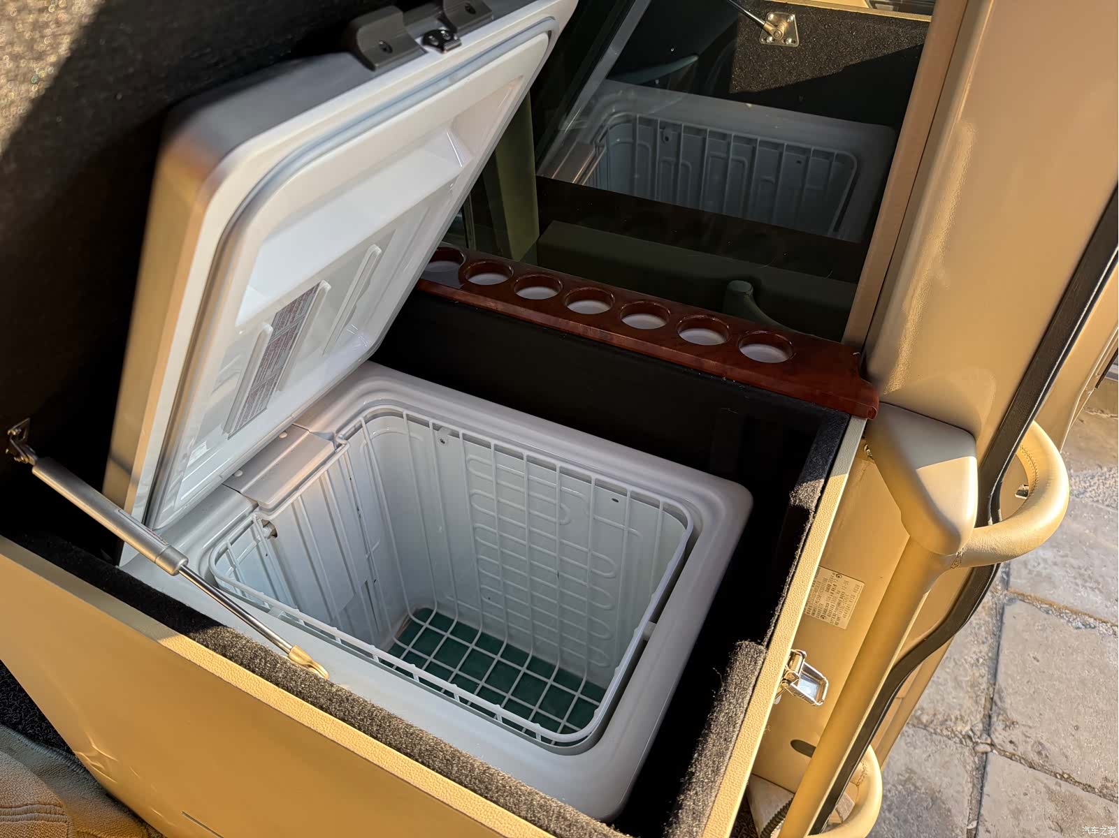 Toyota Coaster, 2012 21