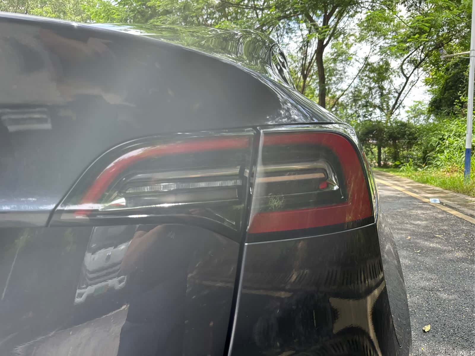 Tesla Model Y, 2023 17