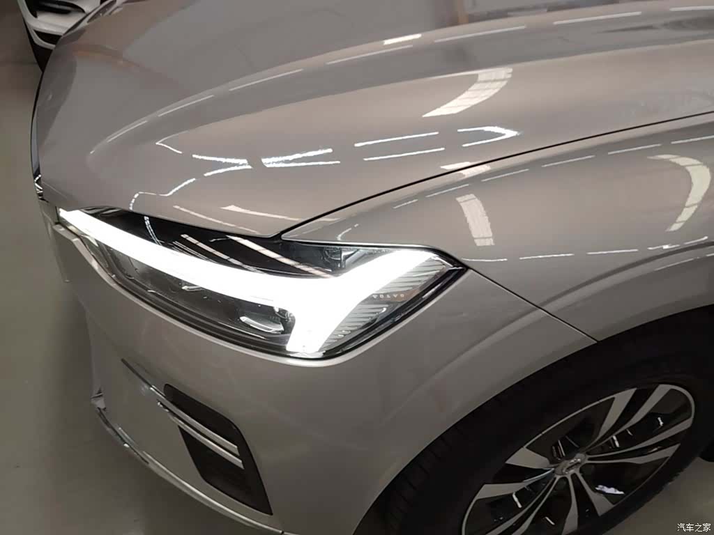 Volvo XC60, 2022 24