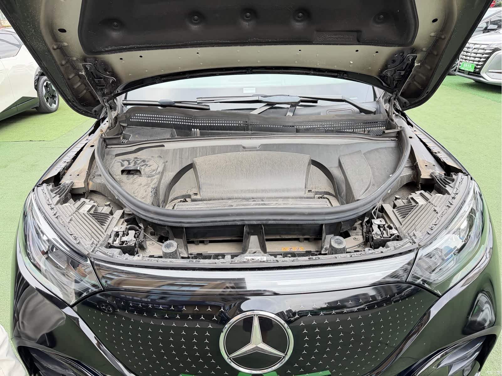 Mercedes-Benz EQE, 2023 18