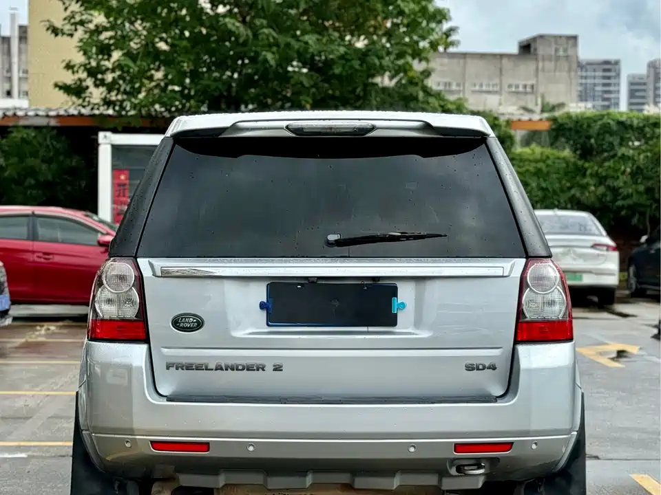 Land Rover Freelander 2