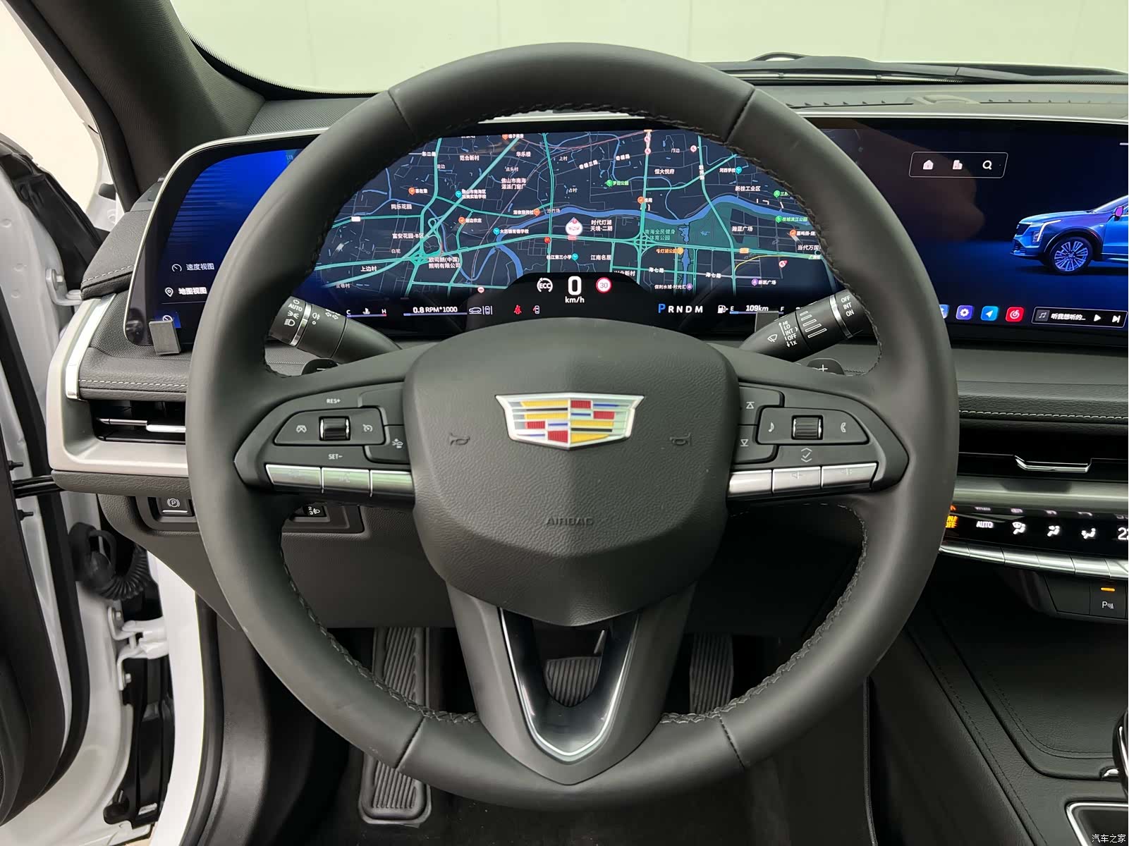 Cadillac XT4, 2025 13