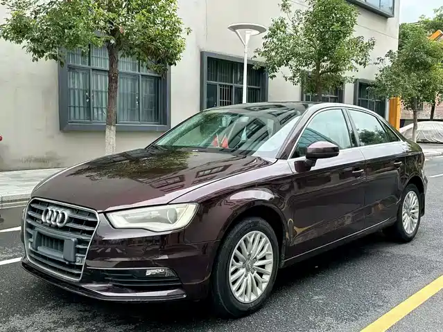 Audi A3 2016 — купить из Китая под заказ