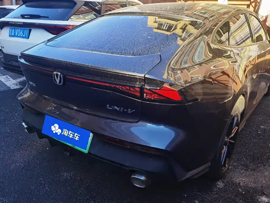 Changan UNI-V Smart iDD